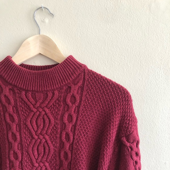 Cranberry cable knit sweater - Picture 3 of 4